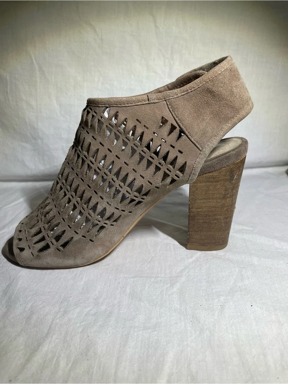 Jeffrey Campbell Quebec Taupe Suede Cutout Chunky Heel Sandal Booties 8